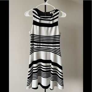 MONTEAU - Small - Black & White Short Dress - Lighlty Used (no tags)